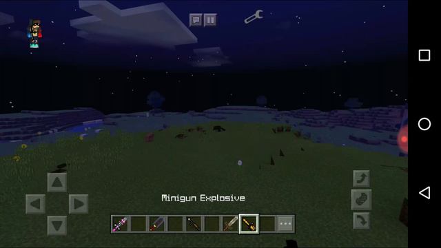 Играю в Minecraft с модами на оружие и на мебель и с разными животными смотреть онлайн