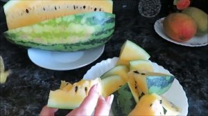 ? ЖЕЛТЫЙ арбуз КАКОЙ НА ВКУС ? пробуем