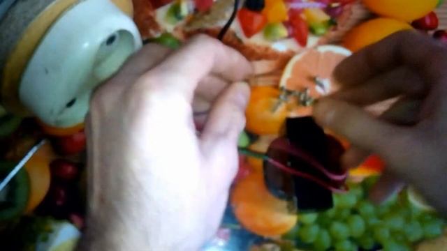 Как размагнитить и намагнитить слесарный инструмент