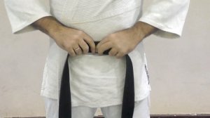 How to tie a keikogi belt | Как завязывать пояс на кимоно (кейкоги) | Aikido tutorial video*