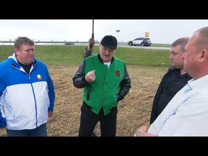 Лукашенко: "Ты гарантируешь, что на этом поле будет то, что мы хотим - тут море травы???"