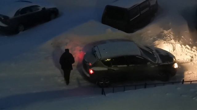 Любимые наши женщины   за рулём застряла