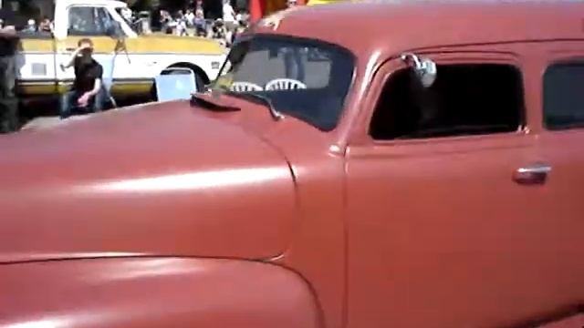 Chevy Suburban 1950 смотреть онлайн