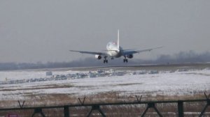 Взлёты и посадки. Споттинг в аэропорту Владивосток.