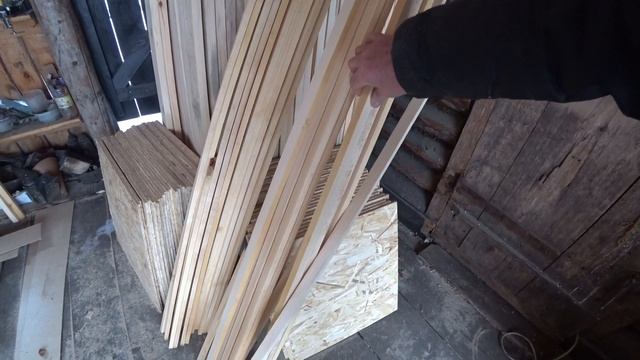 Пилим заготовки для КРЫШКИ УЛЬЯ и ПОДКРЫШНИКА 3 Часть смотреть онлайн