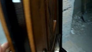 Монтаж входной металлической двери в дом. Как выбрать и купить 1 раз качественно. Двери со стеклом.