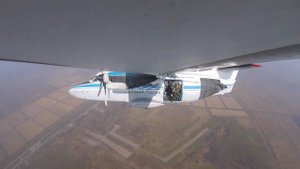 Первые прыжки с парашютом Кубанские кадеты (самолет Л-410)