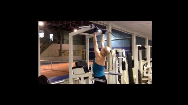 Воркаут для девушек.Подтягивания,отжимания смотреть онлайн