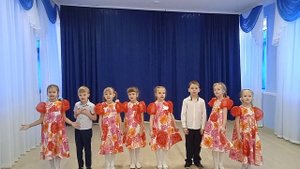 Песенка для России. сл. и муз. Е. Обуховой.mp4