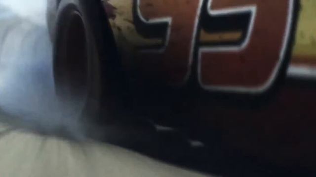 Тачки 3. 2017 Тиллер смотреть онлайн