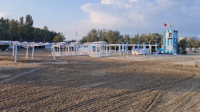 #Анапа ЦЕНТРАЛЬНЫЙ ПЛЯЖ РАЗРУШЕН ДО СИХ ПОР. ВОДА ЦВЕТЁТ! смотреть онлайн