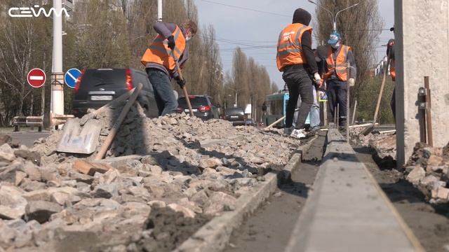 Дорожники приступили к отделочным работам на проспекте Дружбы смотреть онлайн