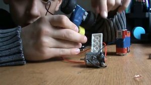 как сделать машинку на пульте управления ?