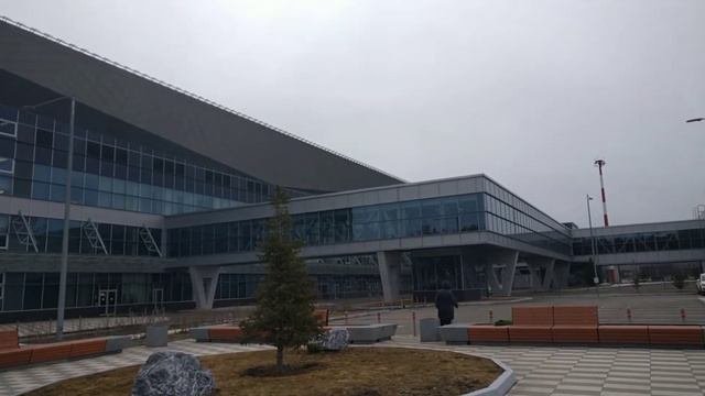 Аэропорт Красноярск. Прекрасная и Просторная международный аэропорт имени Д. А. Хворостовский.