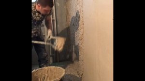 Механизированная штукатурка.Хоппер ковш в работе