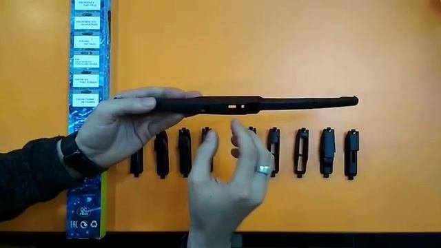 Щетка стеклоочистителя задняя универсальная