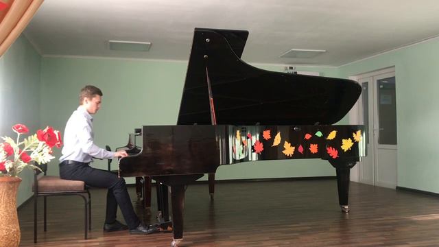 И.С. Бах, трёхголосная инвенция 2. С. Рахманинов, музыкальный момент 4. Исполняет Тукало Илья. смотреть онлайн