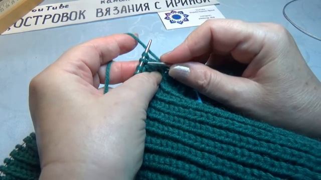 #706 Шапка спицами для взрослых_ шапка _пышной резинкой._