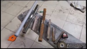 Кронштейн под маскировочную бумагу, диспенсер из подручного хлама.