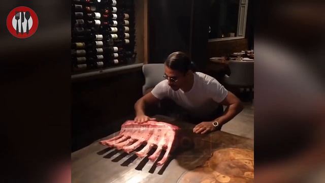Турецкий повар-мачо готовит мясо. Турецкий мачо мясник | смотреть онлайн