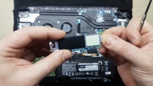 Установка SSD M.2 (Kingston) 1TB в ноутбук ACER Nitro 5 AN517-51-571H Obsidian Black (NH.Q5CEU.027)