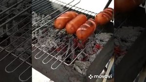 Готовим шпикачки и хлеб на мангале, в холодную погоду.