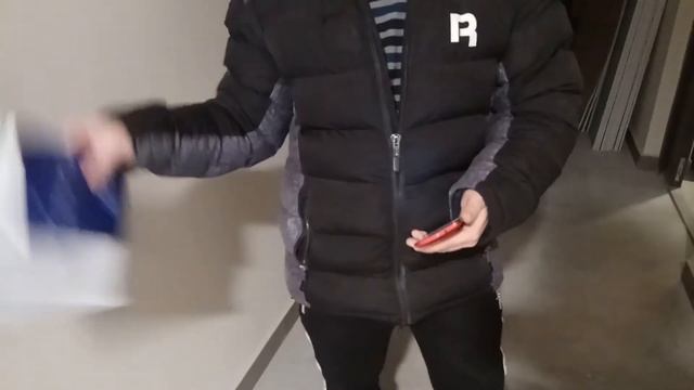 Полусухая стяжка пола  Что с ней делать? Надо поливать?