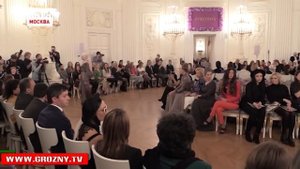 Анастасия Решетова на показе Дома Моды "Firdaws".