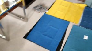 Купила лоскут мебельной ткани -  6 метров за 300 рублей. Образец упаковки для подарков из этой ткани