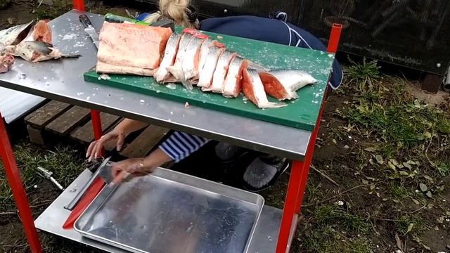 МАРУСЯ ПОИ́МАЛА РЫБКУ смотреть онлайн