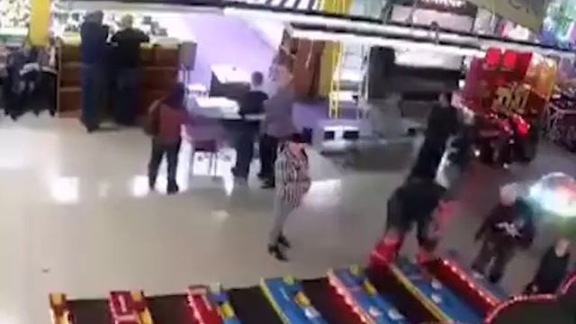 Как начался пожар в Кемерово смотреть онлайн