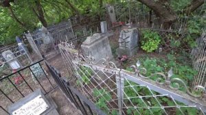 Большое путешествие День 6 Воскресенское кладбище Саратова