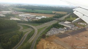 Ryanair | Landing at Charleroi airport | Brussels Belgium