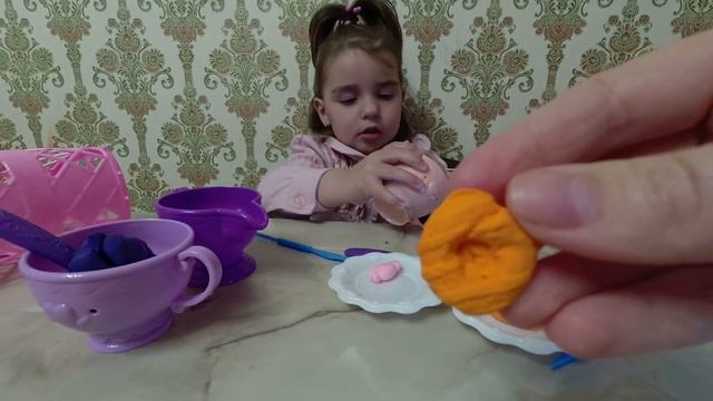 Легкий пластилин. Лепим из пластилина. Видео для детей. Plasticine