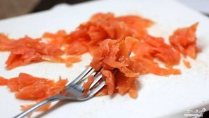 Закуска в тарталетках с семгой