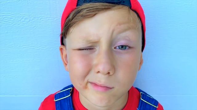 Сеня ремонтирует Сломанные Тракторы и Машинки смотреть онлайн