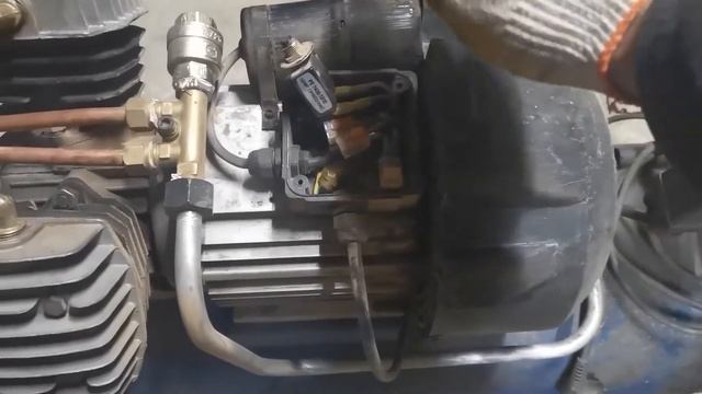 Компрессор Ремеза СБ 4-50-J2047 и другие компрессоры,не запускается.Установка разгрузочного клапана
