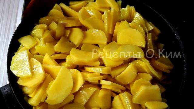 Самая вкусная жареная картошка - самый простой рецепт! Картошка жареная и залитая яйцами.
