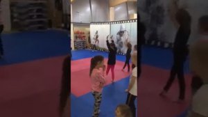 Необычная тренировка на синхронном плавании суша