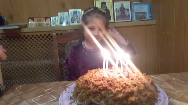 АНЮТЕ ПЯТЬ ЛЕТ !!!! смотреть онлайн