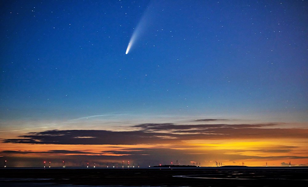 На Дальнем Востоке увидели редкую комету / События на ТВЦ