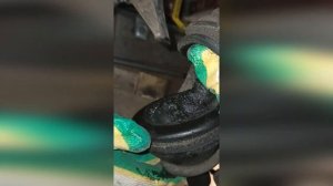 Поло седан / Как Снять наружный шрус без съёмника