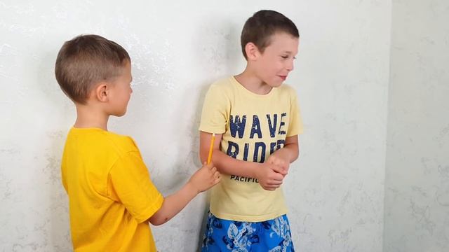 Угадай что Нарисовано на спине челлендж ТАГ ШОУ смотреть онлайн