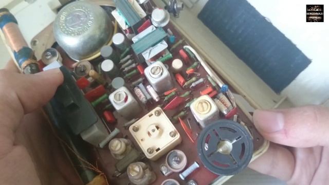 Обзор и ремонт радиоприёмника "Селга-404" смотреть онлайн