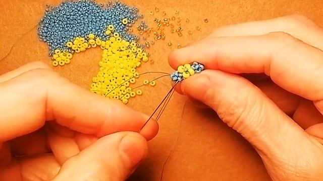 #Цветок незабудка из бисера (#сережки)