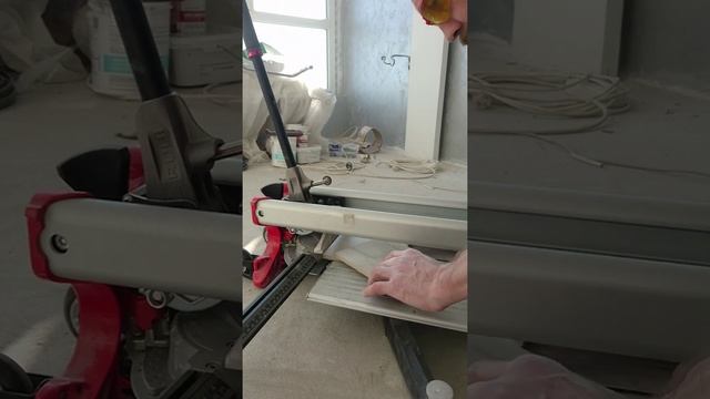 Плиткорез TZ1020 смотреть онлайн