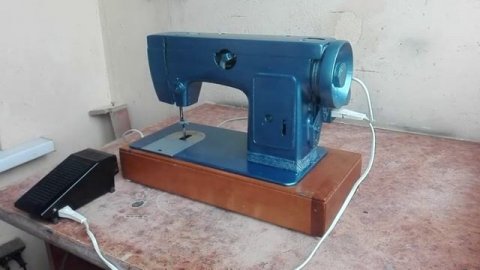 Лобзик из швейной машины.