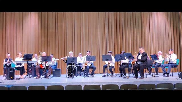 Праздничный концерт эстрадно-духового оркестра МБУК ЦКС.
