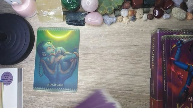 อธิบายการอ่านไพ่พระแม่กาลี Kali oracle *แนะนำผู้ที่ผ่านความทุกข์ยาก ต้องการบำบัดอย่างเข้มข้น смотреть онлайн