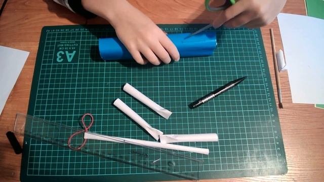 Стреляющий пистолет из бумаги